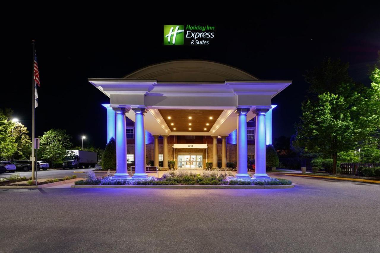 Holiday Inn Express & Suites Williamsburg By Ihg Екстериор снимка