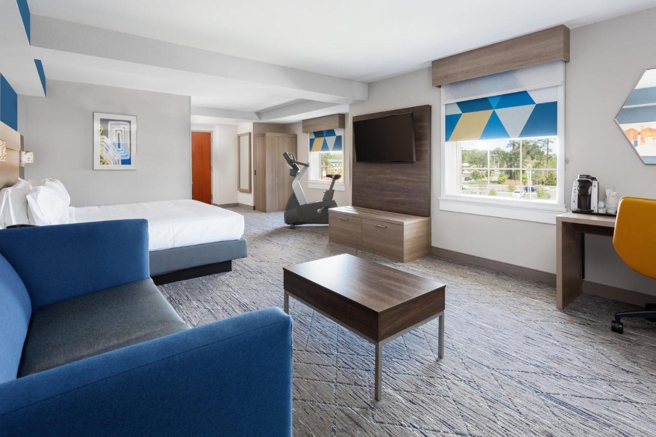 Holiday Inn Express & Suites Williamsburg By Ihg Екстериор снимка