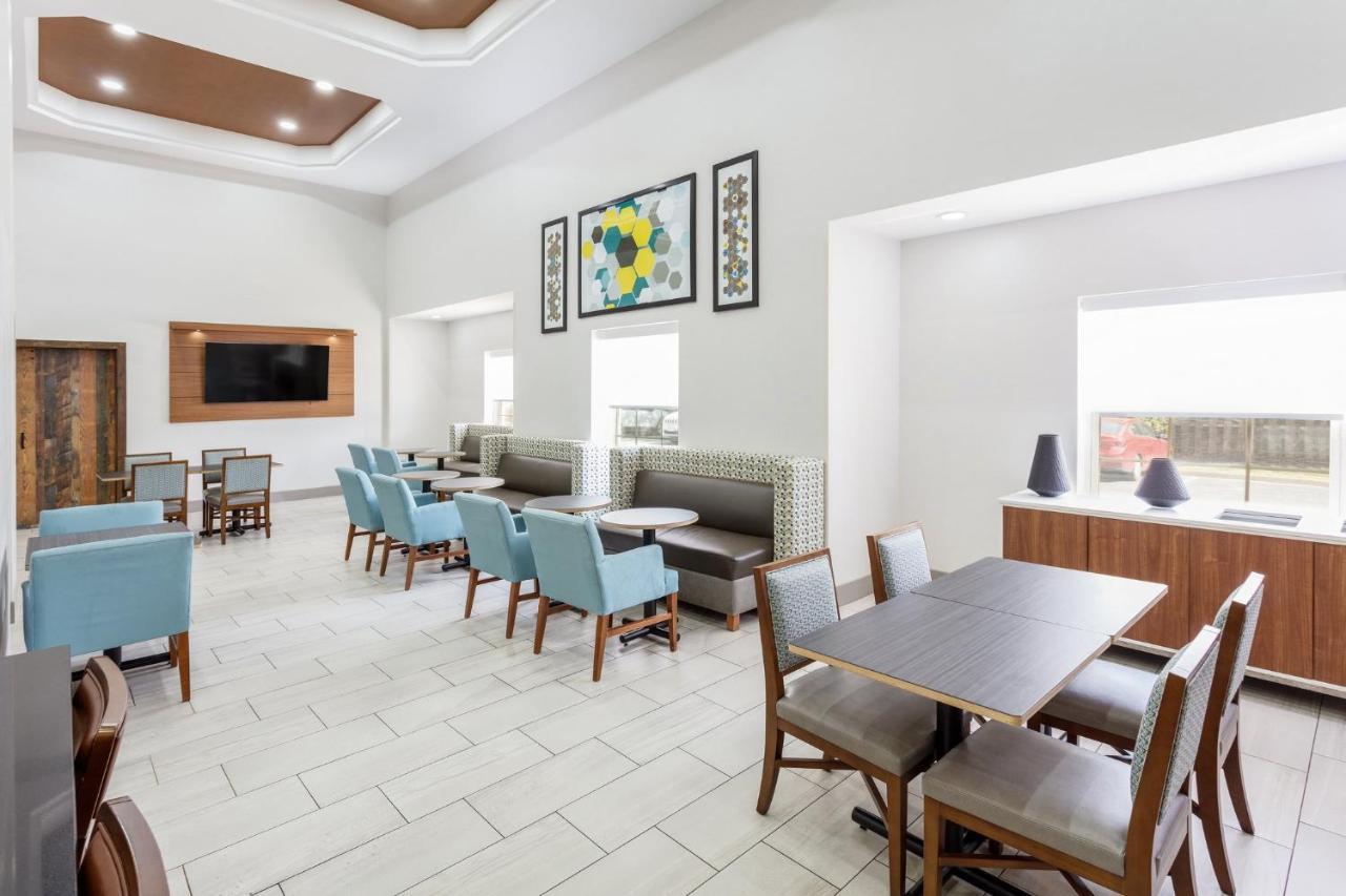 Holiday Inn Express & Suites Williamsburg By Ihg Екстериор снимка