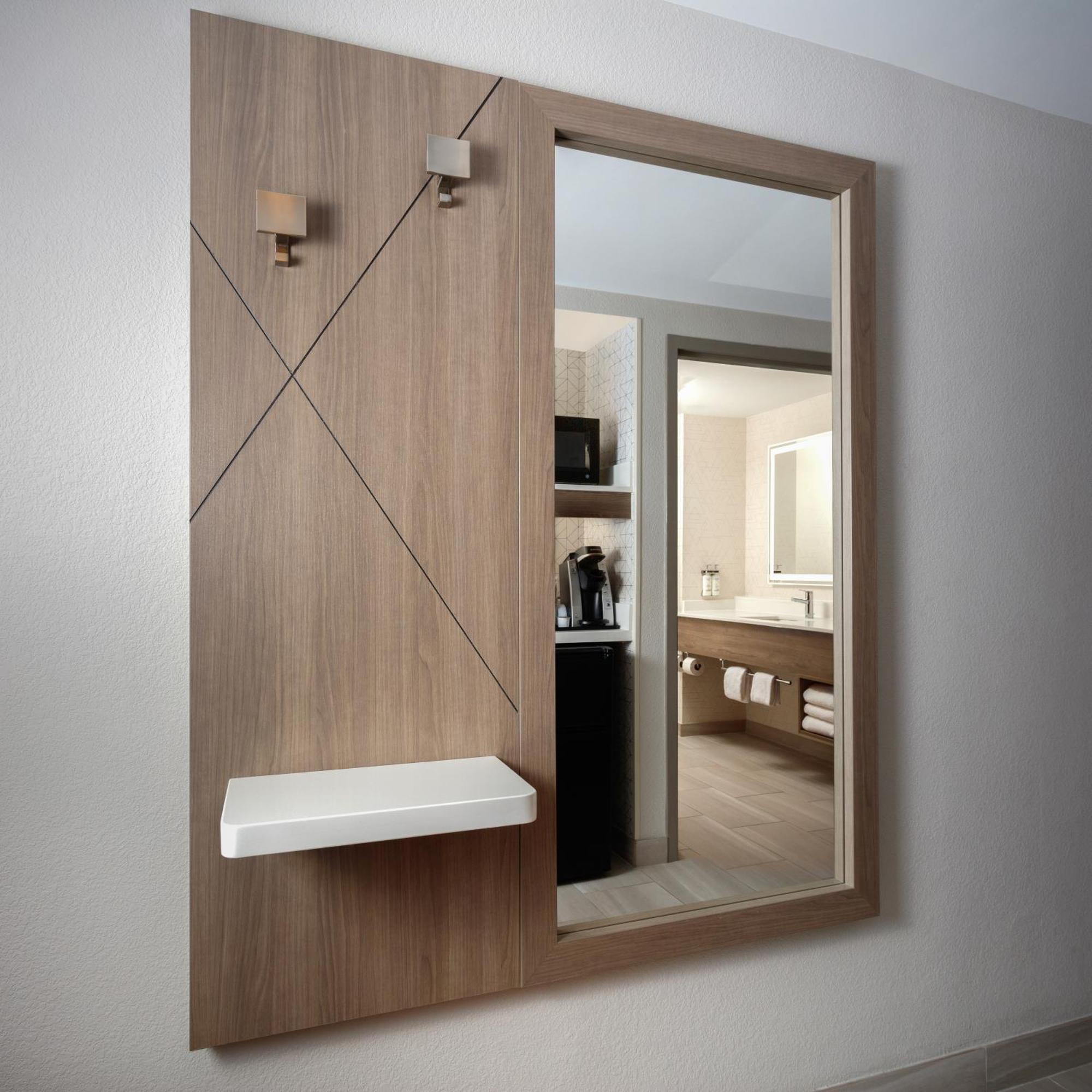 Holiday Inn Express & Suites Williamsburg By Ihg Екстериор снимка