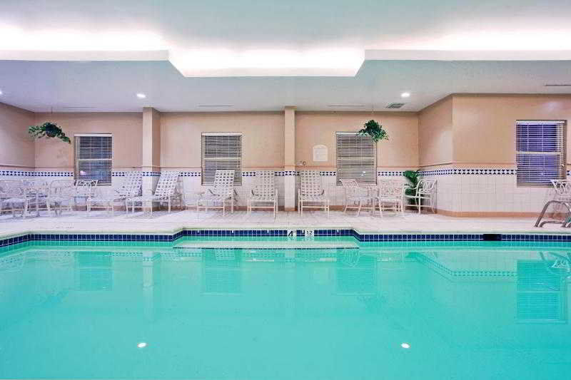 Holiday Inn Express & Suites Williamsburg By Ihg Екстериор снимка