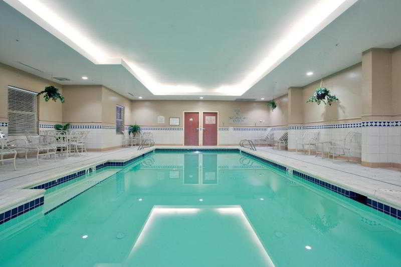 Holiday Inn Express & Suites Williamsburg By Ihg Екстериор снимка