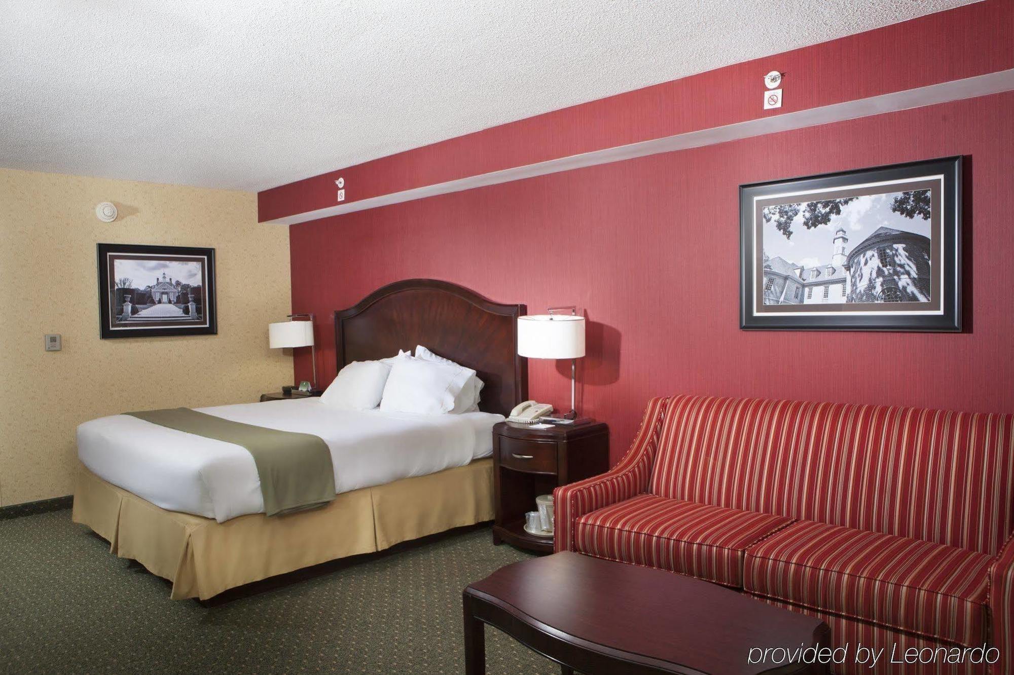 Holiday Inn Express & Suites Williamsburg By Ihg Екстериор снимка